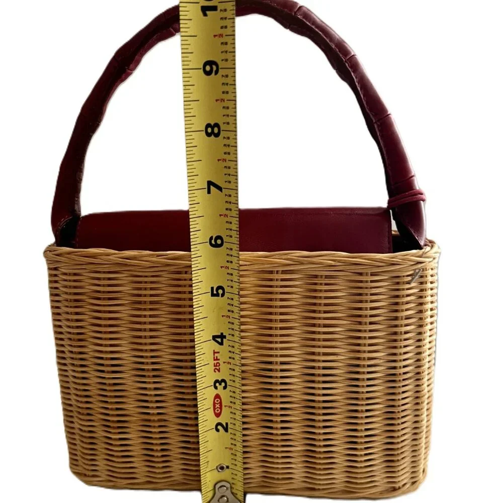 Chic Straw & Red Leather Monsac Hand Bag With Detachable Shoulder Strap - Picture 8 of 10
